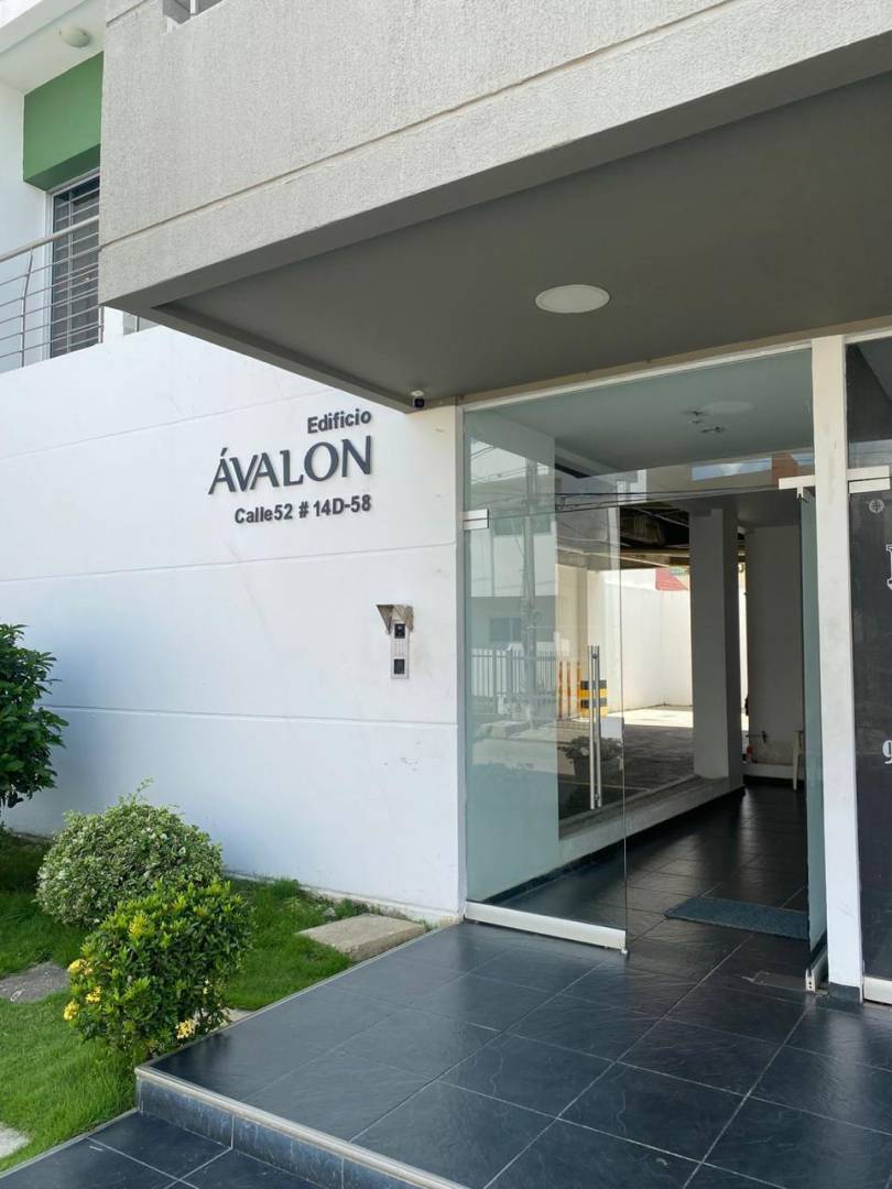 APARTAMENTO EN  ARRIENDO EN EL EDIFICIO AVALON