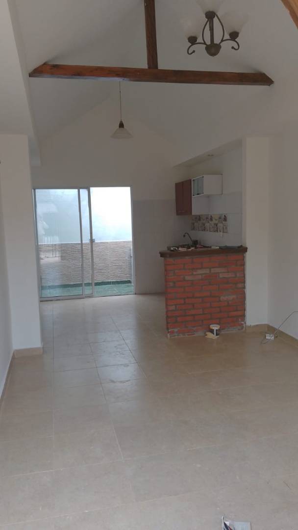 APARTAMENTO EN ARIENDO EN EL BARRIO 6 DE MARZO