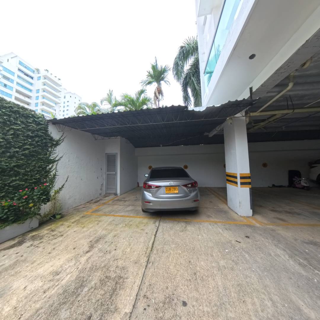 APARTAMENTO EN VENTA EN EL EDIFICIO SAFANA