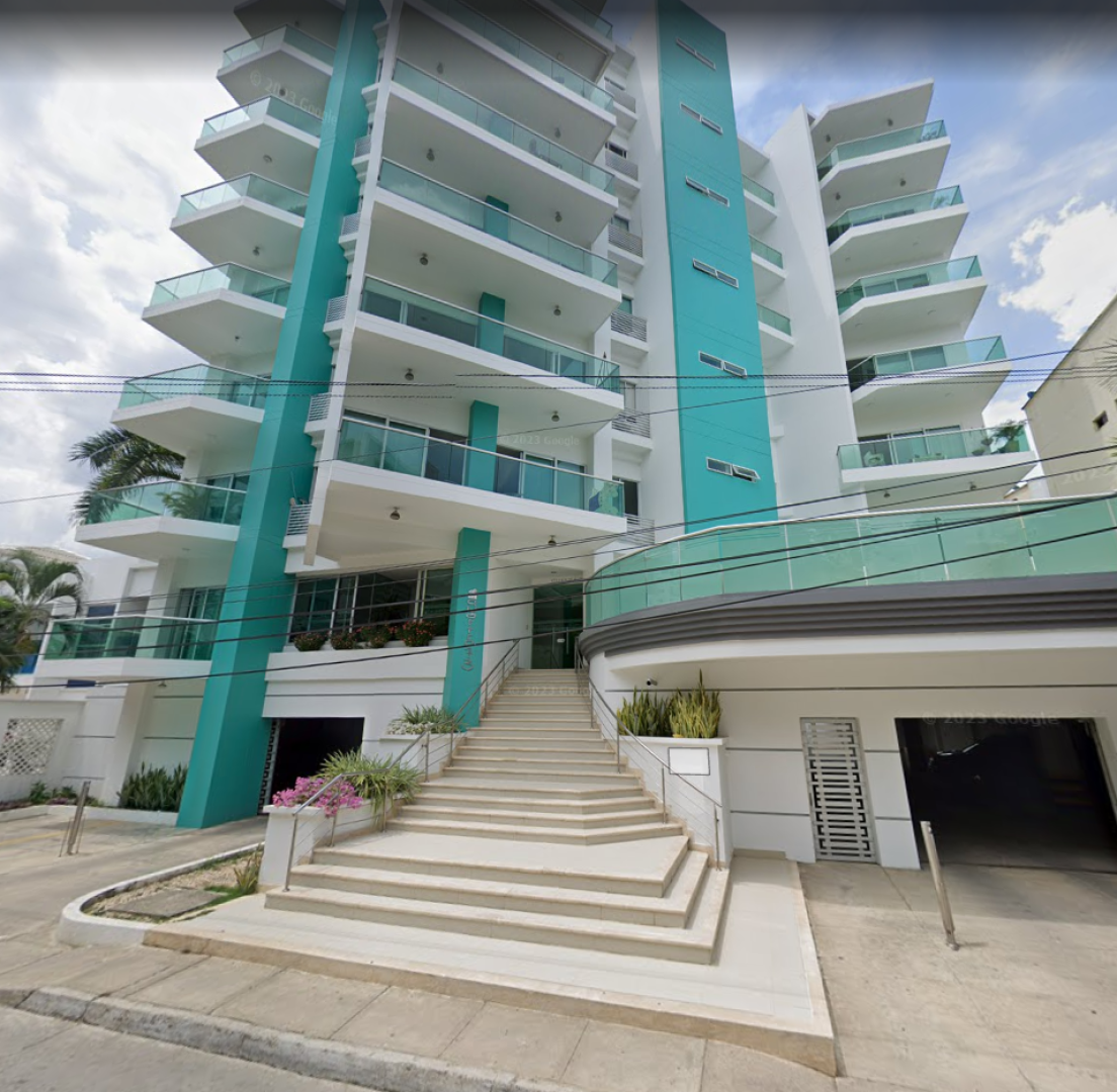 APARTAESUDIO EN ARRIENDO EN EL EDIFICIO QUATTRO 73