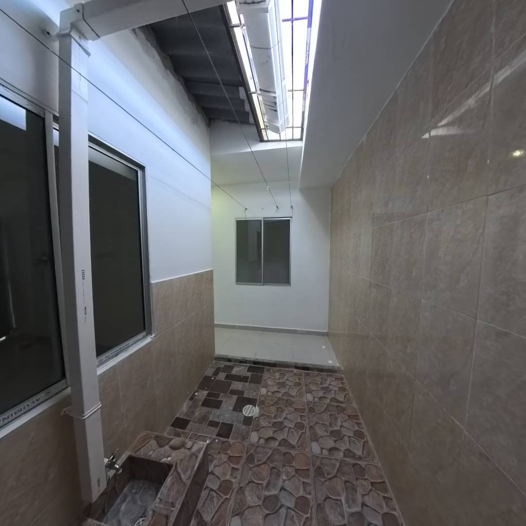 CASA EN ARRIENDO EN LA URBANIZACION VALLEJO