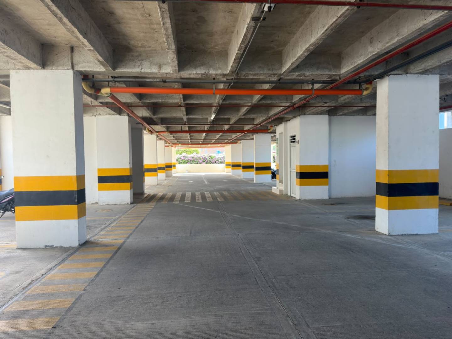 APARTAMENTO EN VENTA EN EL EDIFICIO MIRADOR RONDA DEL SINU
