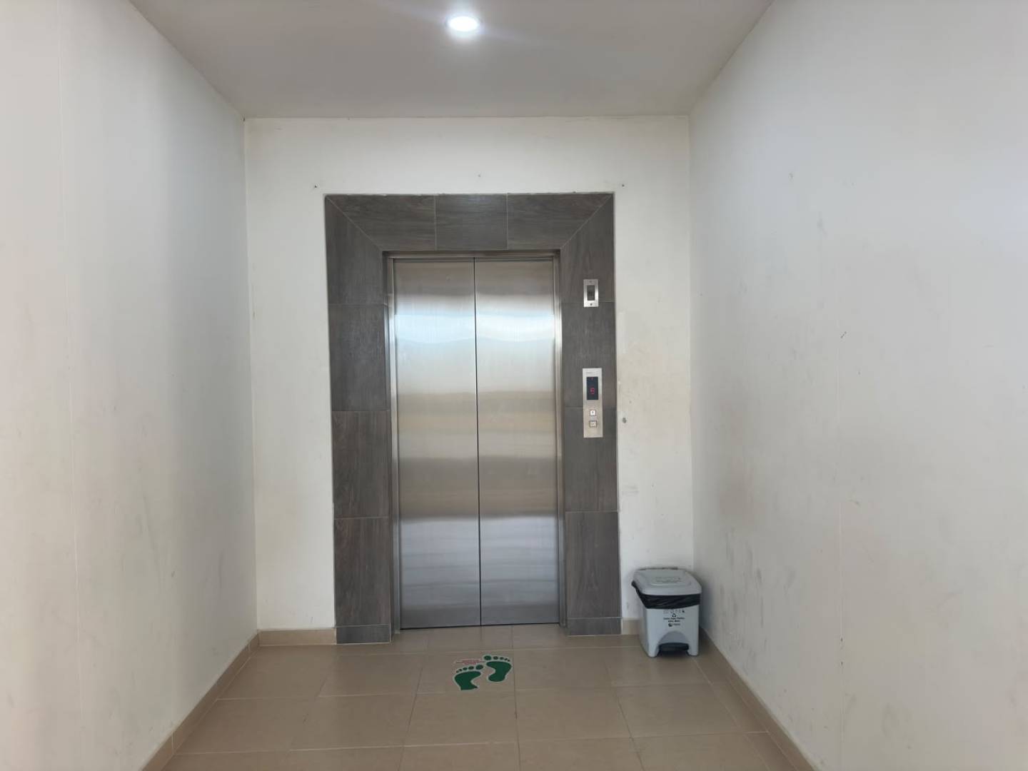 APARTAMENTO EN VENTA EN EL EDIFICIO MIRADOR RONDA DEL SINU