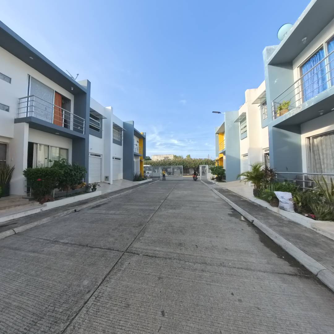 CASA EN VENTA EN CONJUNTO RESIDENCIAL THALANTHA
