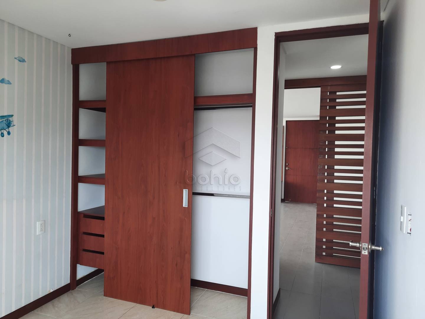 APARTAMENTO EN ARRIENDO EN EL EDIFICIO SAN PIERO