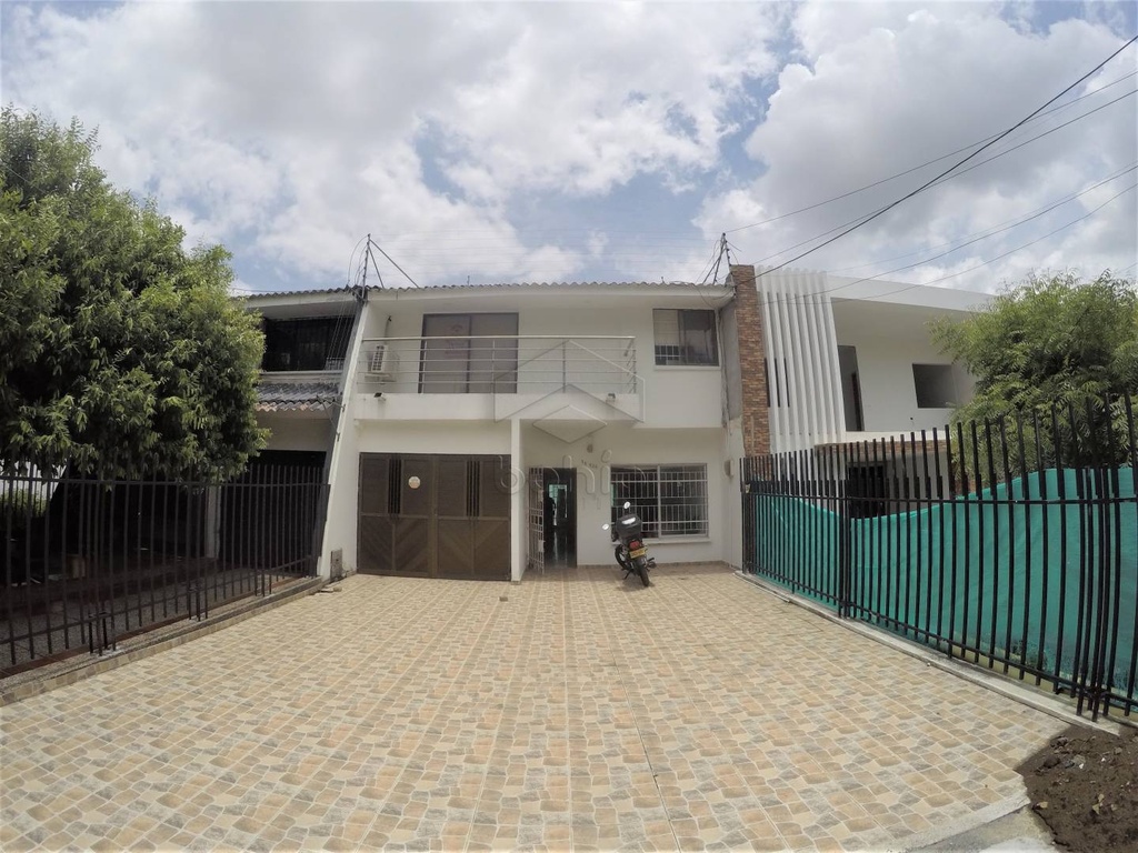 CASA EN VENTA EN EL BARRRIO PASATIEMPO