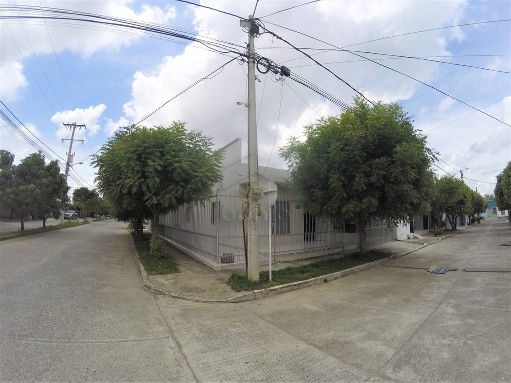 CASA EN VENTA EN LA URBANIZACIÓN VALLEJO