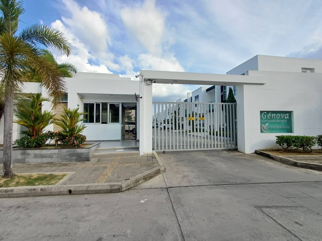 CASA EN VENTA EN GENOVA