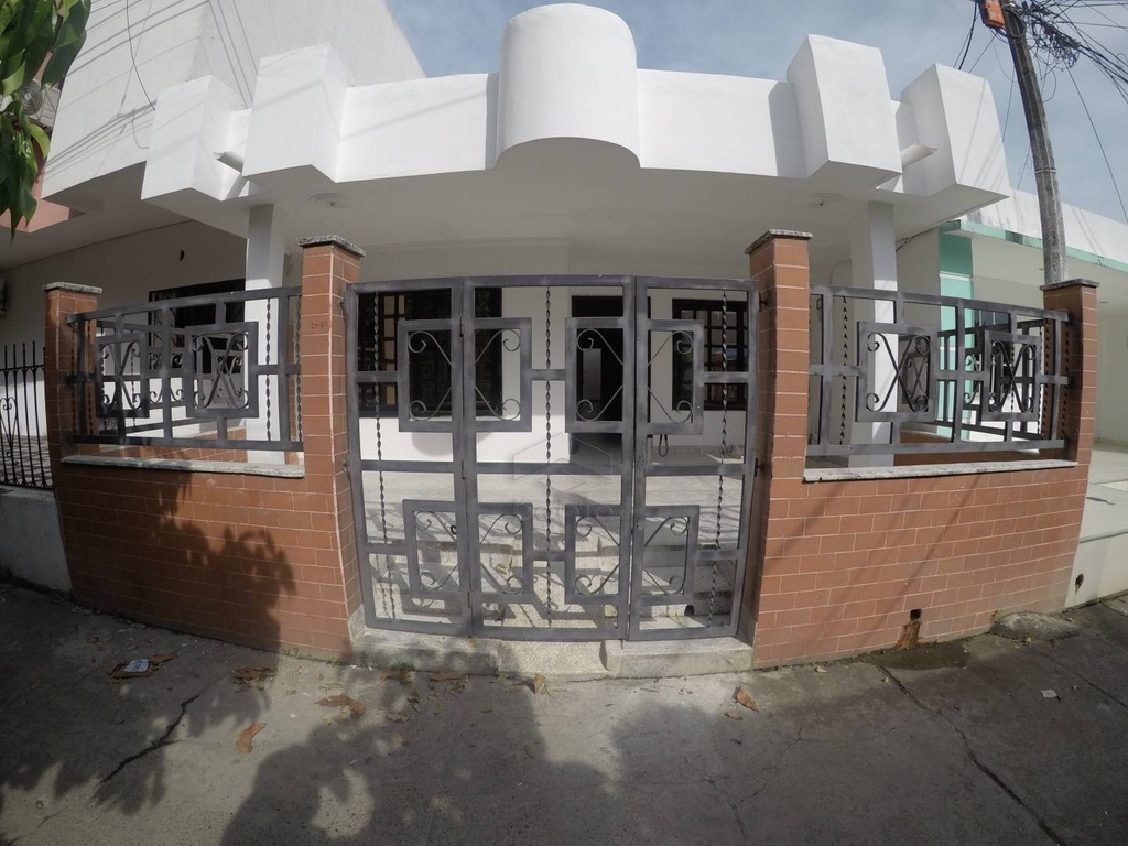 CASA EN ARRIENDO Y VENTA EN EL BARRIO PANAMA