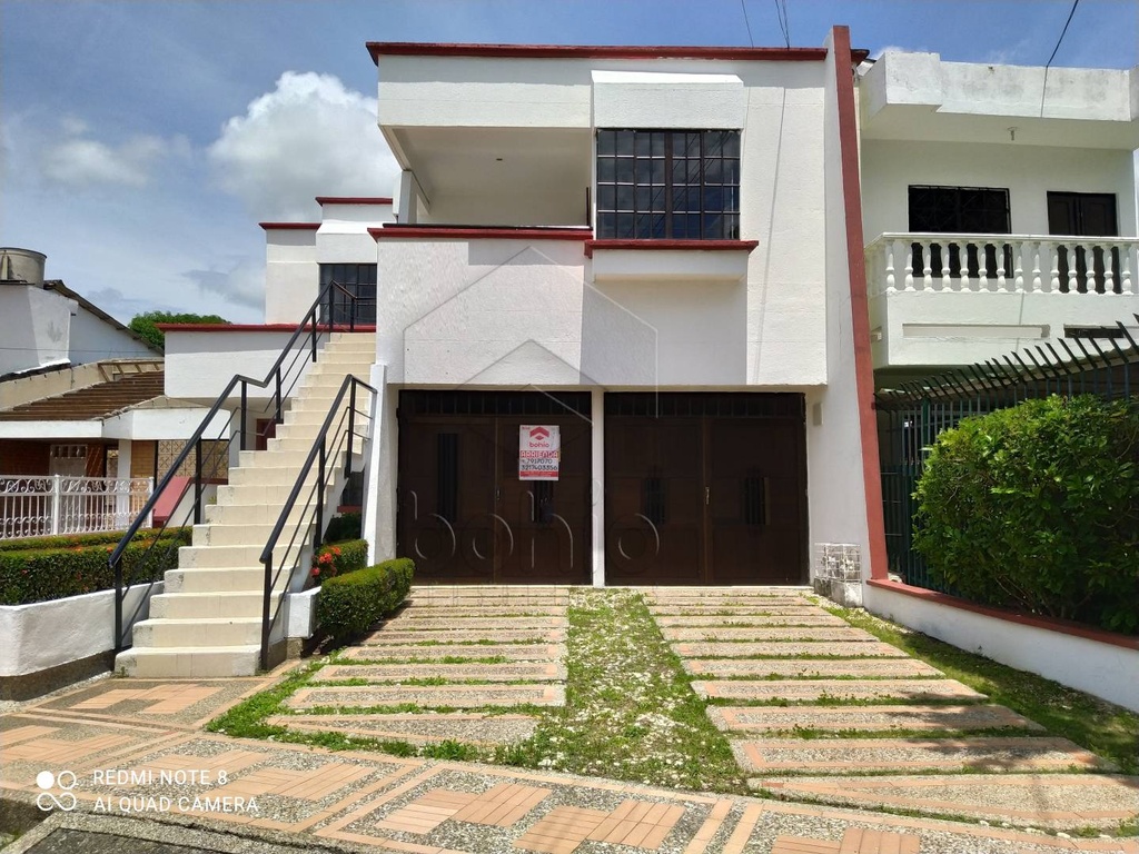 APARTAMENTO EN ARRIENDO EN EL SEGUNDO PISO EN EL BARRIO PASATIEMPO