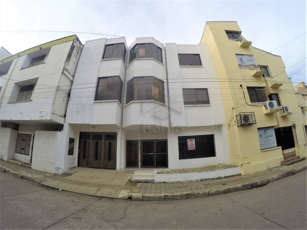 APARTAMENTO EN ARRIENDO EN EL CENTRO DE LA CIUDAD