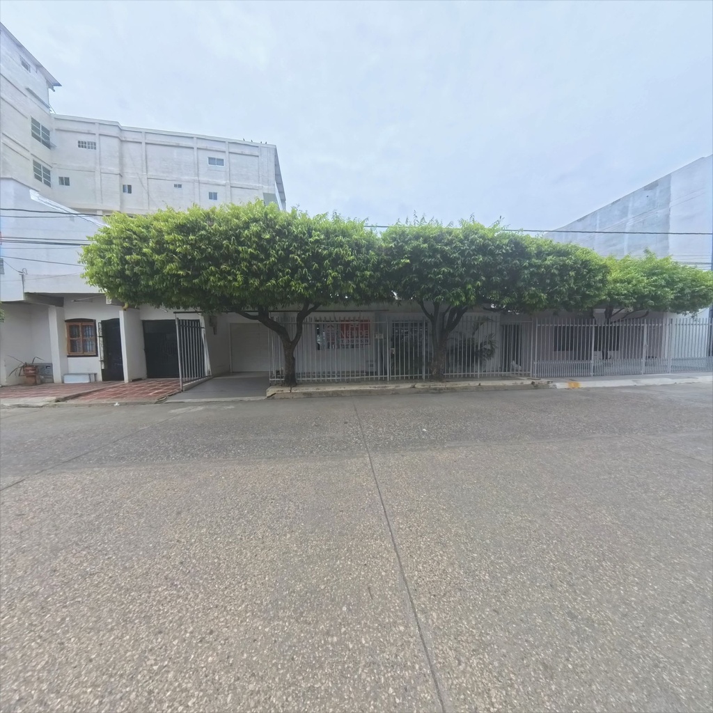 CASA EN VENTA EN EL BARRIO LA JULIA