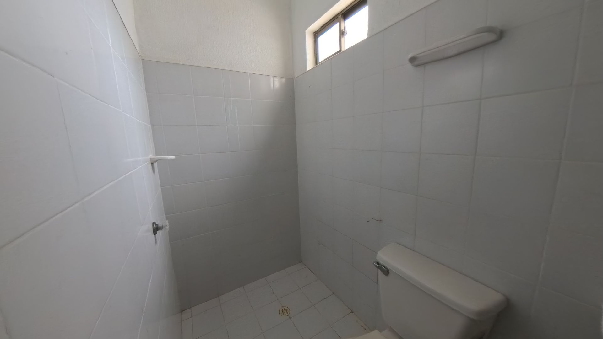 CASA - ARRIENDO - FAMILIAR - COMERCIAL