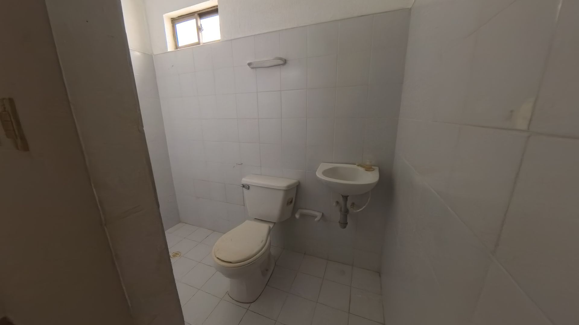 CASA - ARRIENDO - FAMILIAR - COMERCIAL