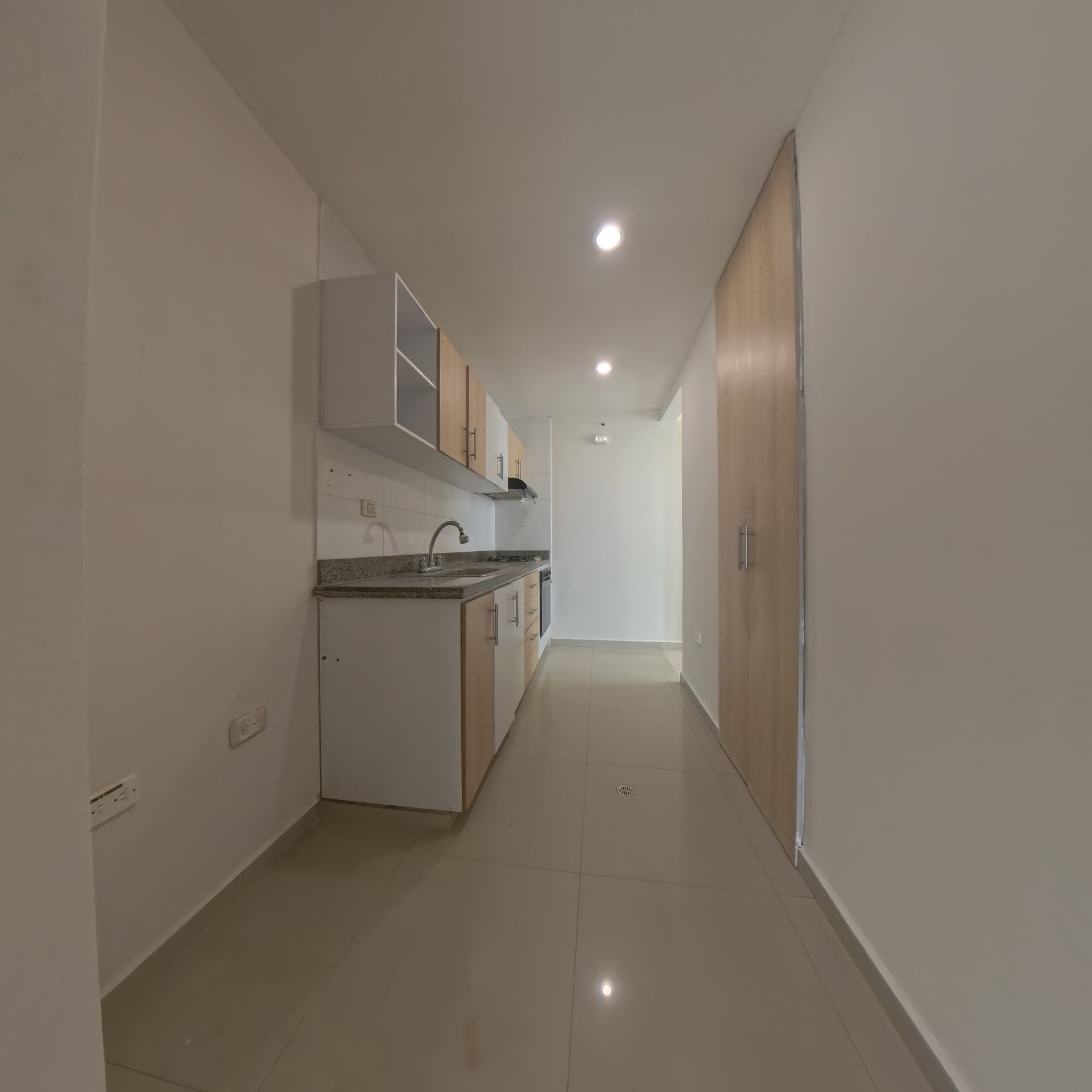 APARTAMENTO - ARRIENDO - TORRE 951
